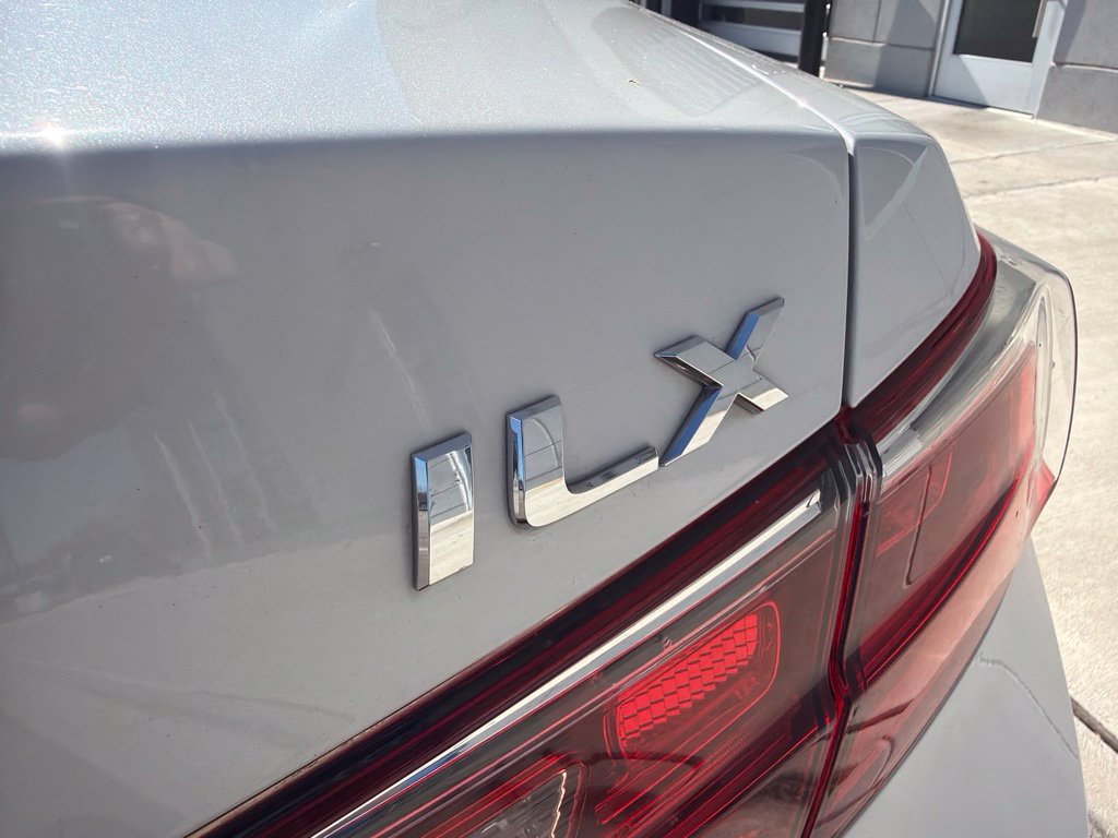 Used 2016 Acura ILX FWD image 4