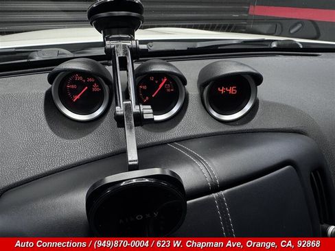 Used 2009 Nissan 370Z Touring w/ Aerodynamics Pkg RWD image 17