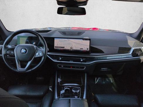 Used 2025 BMW X5 xDrive50e image 19