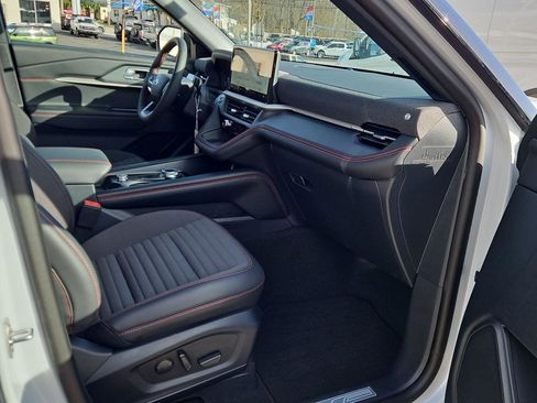 New 2026 Ford Explorer ST-Line w/ ST-Line Street Pack AWD/4WD image 24