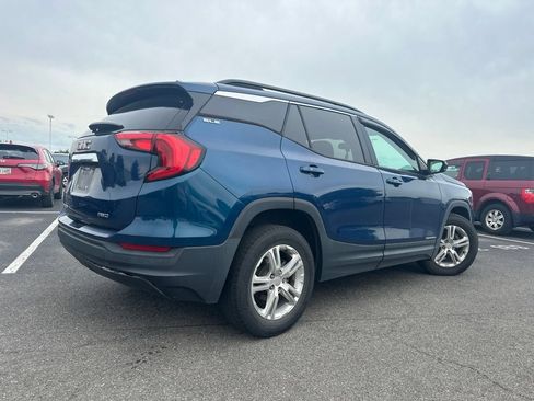 Used 2020 GMC Terrain SLE w/ Driver Convenience Package AWD/4WD image 11