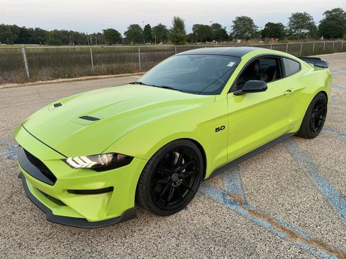 Used 2020 Ford Mustang GT RWD image 48