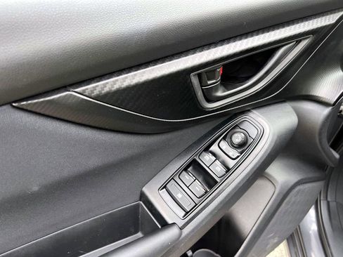 Used 2019 Subaru Impreza 2.0i Premium image 17