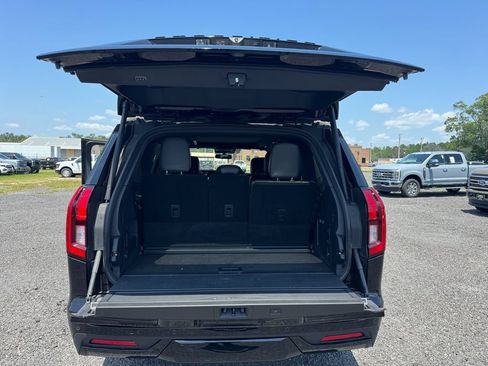 Used 2025 Ford Expedition Platinum w/ Stealth Performance Package AWD/4WD image 28