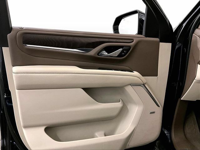 Used 2021 GMC Yukon Denali w/ Denali Ultimate Package AWD/4WD image 22