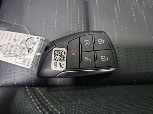 Used 2025 Buick Enclave Sport Touring w/ Super Cruise Package image 38