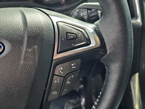 Used 2024 Ford Edge Titanium image 35