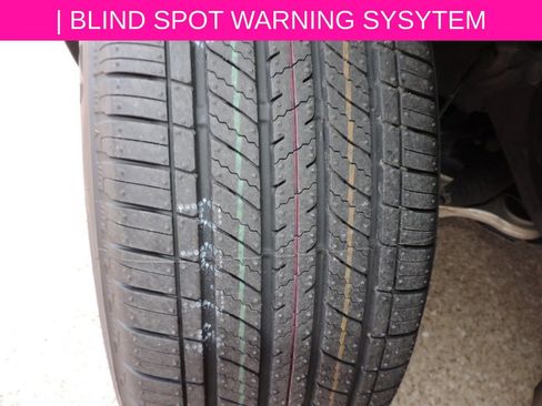 Certified 2023 Nissan Rogue SV FWD image 12