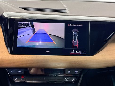 Used 2023 Audi e-tron GT Premium Plus image 14