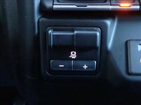 Used 2022 Chevrolet Silverado 1500 LT w/ Convenience Package II image 21