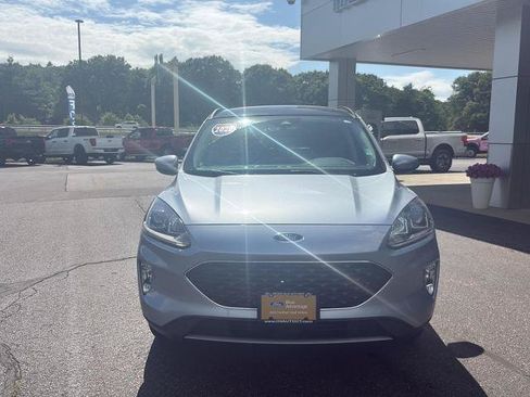 Certified 2022 Ford Escape SEL w/ Technology Package AWD/4WD image 2