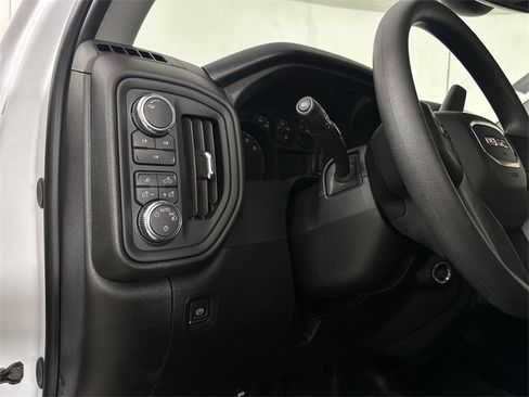 New 2025 GMC Sierra 2500 Pro w/ Convenience Package image 18