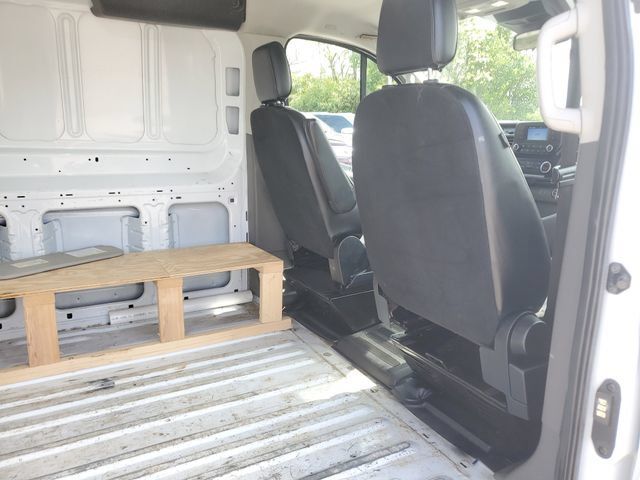 Used 2023 Ford Transit 250 Low Roof AWD image 26