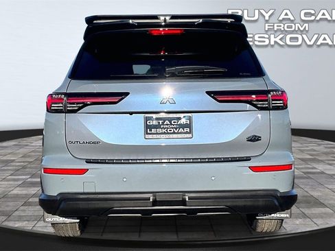 New 2026 Mitsubishi Outlander Trail Edition image 4