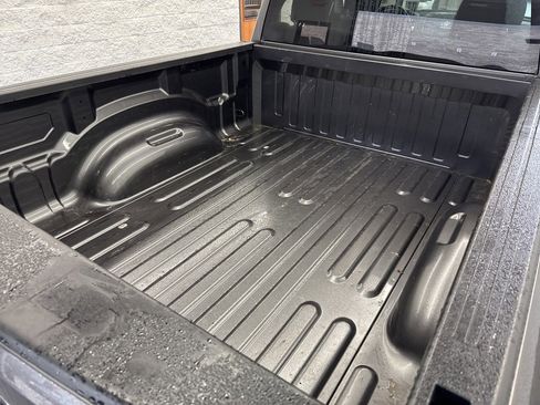 Used 2021 RAM 1500 Big Horn image 9