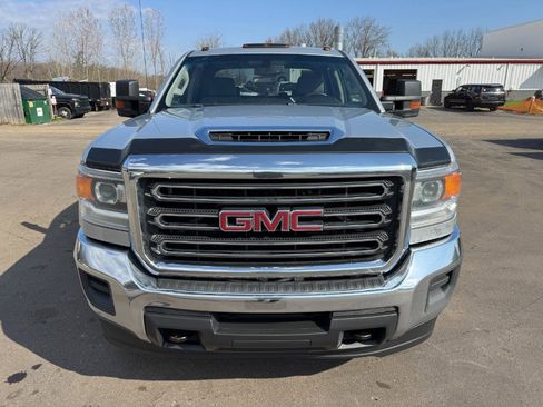 Used 2019 GMC Sierra 2500 4x4 Crew Cab w/ Sierra Convenience Package image 8