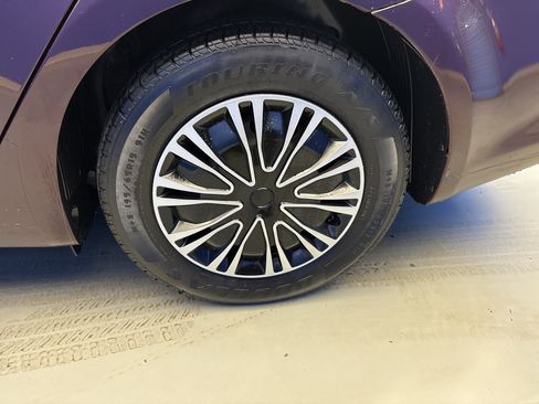 Used 2017 Kia Forte LX FWD image 8
