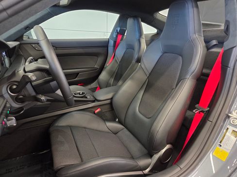 Certified 2026 Porsche 911 GT3 RWD image 9