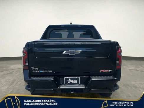 Certified 2025 Chevrolet Silverado EV RST AWD/4WD image 5