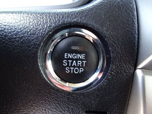 Used 2016 Toyota 4Runner Limited AWD/4WD image 28