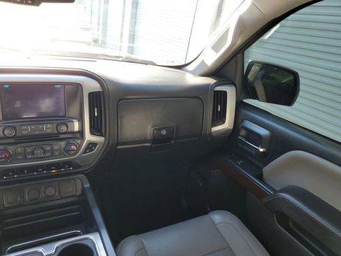 Used 2018 GMC Sierra 1500 SLT w/ SLT Premium Package image 16