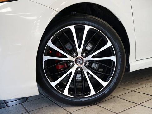 Used 2019 Toyota Camry SE FWD image 47