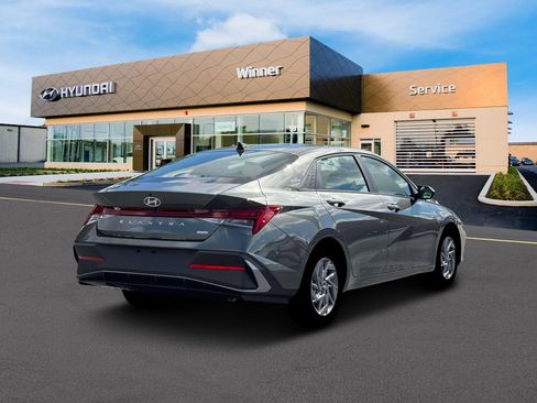 New 2026 Hyundai Elantra Blue image 7