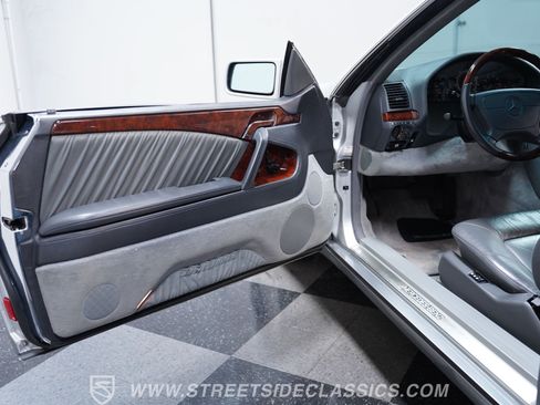 Used 1995 Mercedes-Benz S 600 Coupe image 28