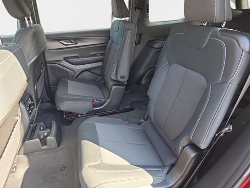 New 2026 Jeep Grand Cherokee L Laredo AWD/4WD image 12
