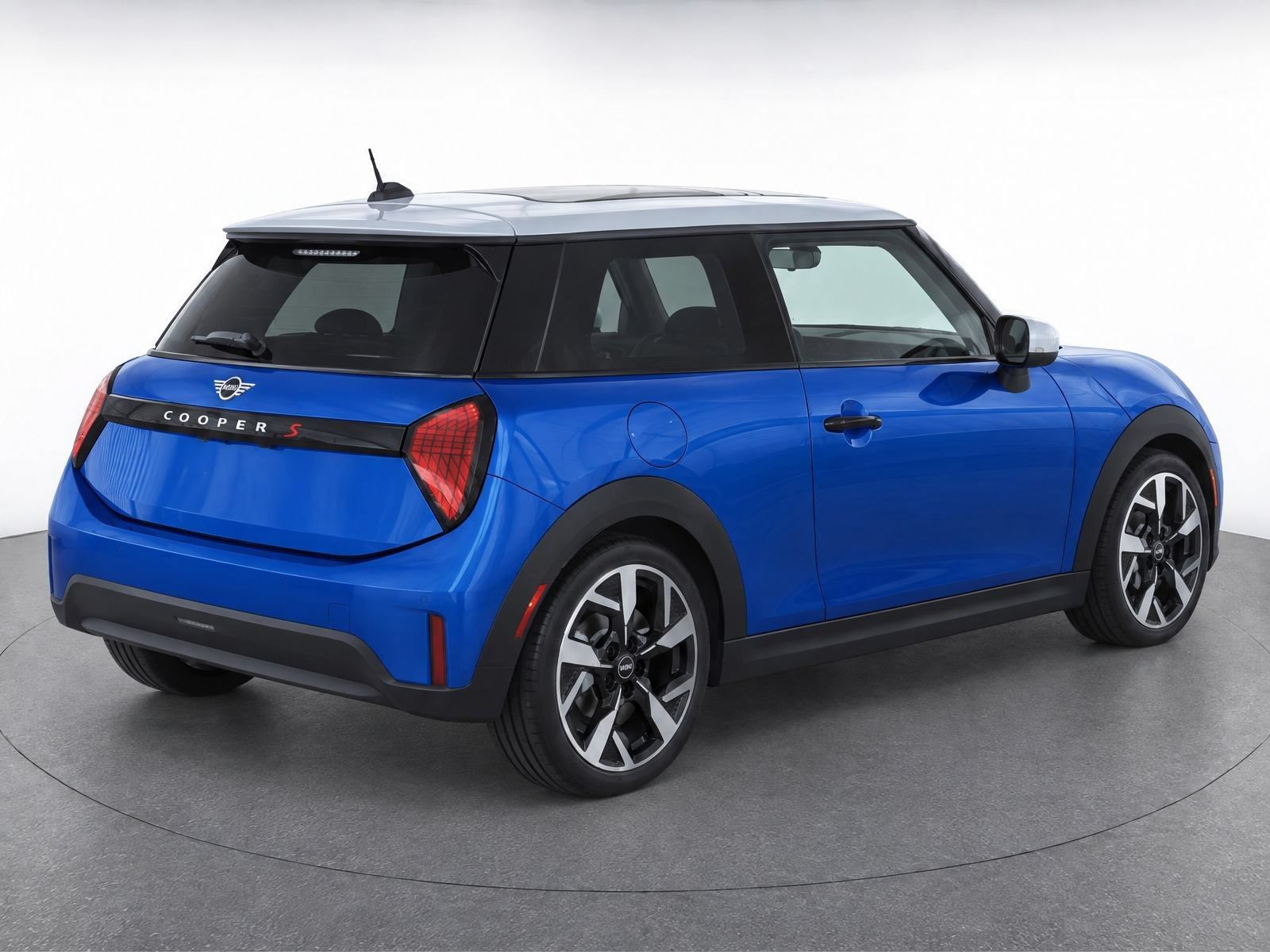 Certified 2025 MINI Cooper S FWD image 8