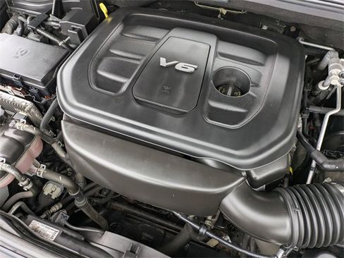 Certified 2017 Jeep Grand Cherokee Laredo image 29