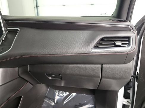 Used 2023 Chevrolet Suburban RST w/ Luxury Package AWD/4WD image 42