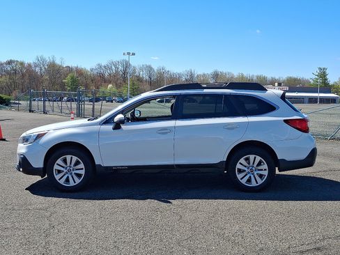 Used 2019 Subaru Outback 2.5i Premium AWD/4WD image 4
