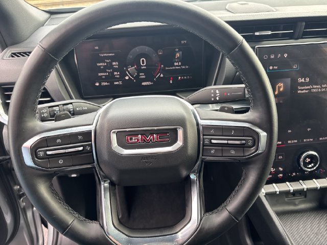 Used 2025 GMC Terrain Elevation AWD/4WD image 15