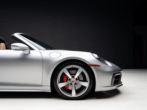 Used 2023 Porsche 911 Targa 4S AWD/4WD image 41