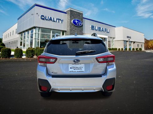 Used 2021 Subaru Crosstrek 2.0i Premium AWD/4WD image 3