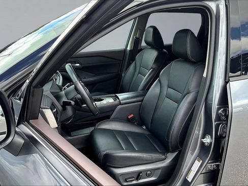 Used 2023 Nissan Rogue SL FWD image 22