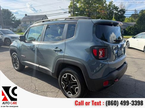 Used 2016 Jeep Renegade Trailhawk AWD/4WD image 5