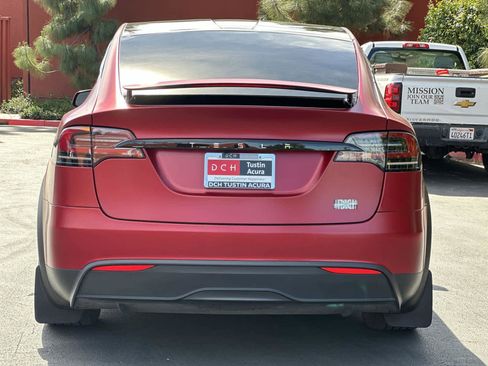 Used 2023 Tesla Model X Plaid image 5