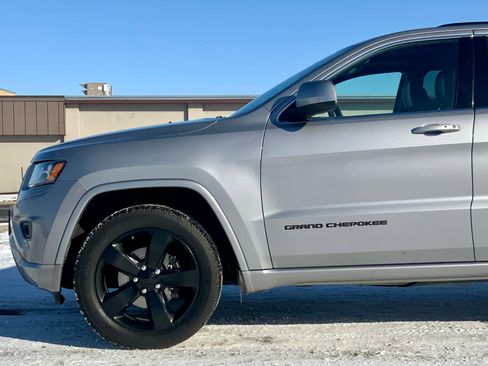 Used 2015 Jeep Grand Cherokee Altitude image 10