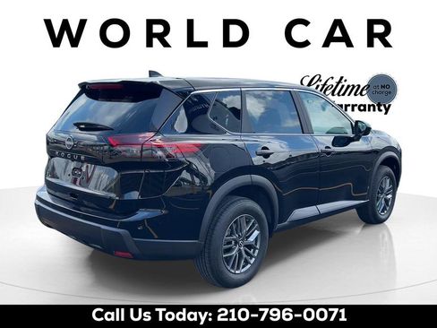 Used 2026 Nissan Rogue S FWD image 3