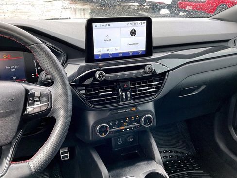 Certified 2023 Ford Escape ST-Line image 9
