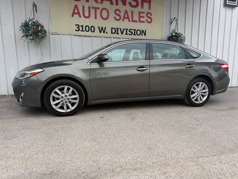 Used 2014 Toyota Avalon XLE Premium FWD image 7