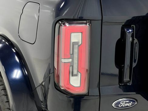 Used 2021 Ford Bronco Outer Banks AWD/4WD image 35