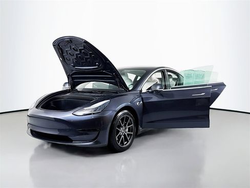 Used 2019 Tesla Model 3 Long Range image 26