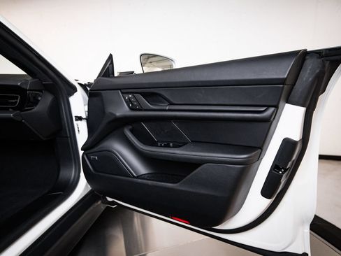 Certified 2024 Porsche Taycan RWD image 27