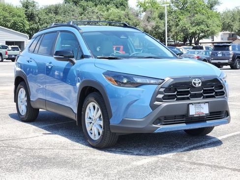 Certified 2026 Toyota Corolla Cross LE FWD image 2