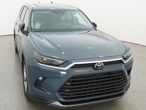 New 2026 Toyota Grand Highlander FWD image 20