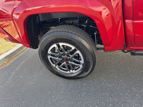 Used 2026 Toyota Tacoma TRD Sport image 19