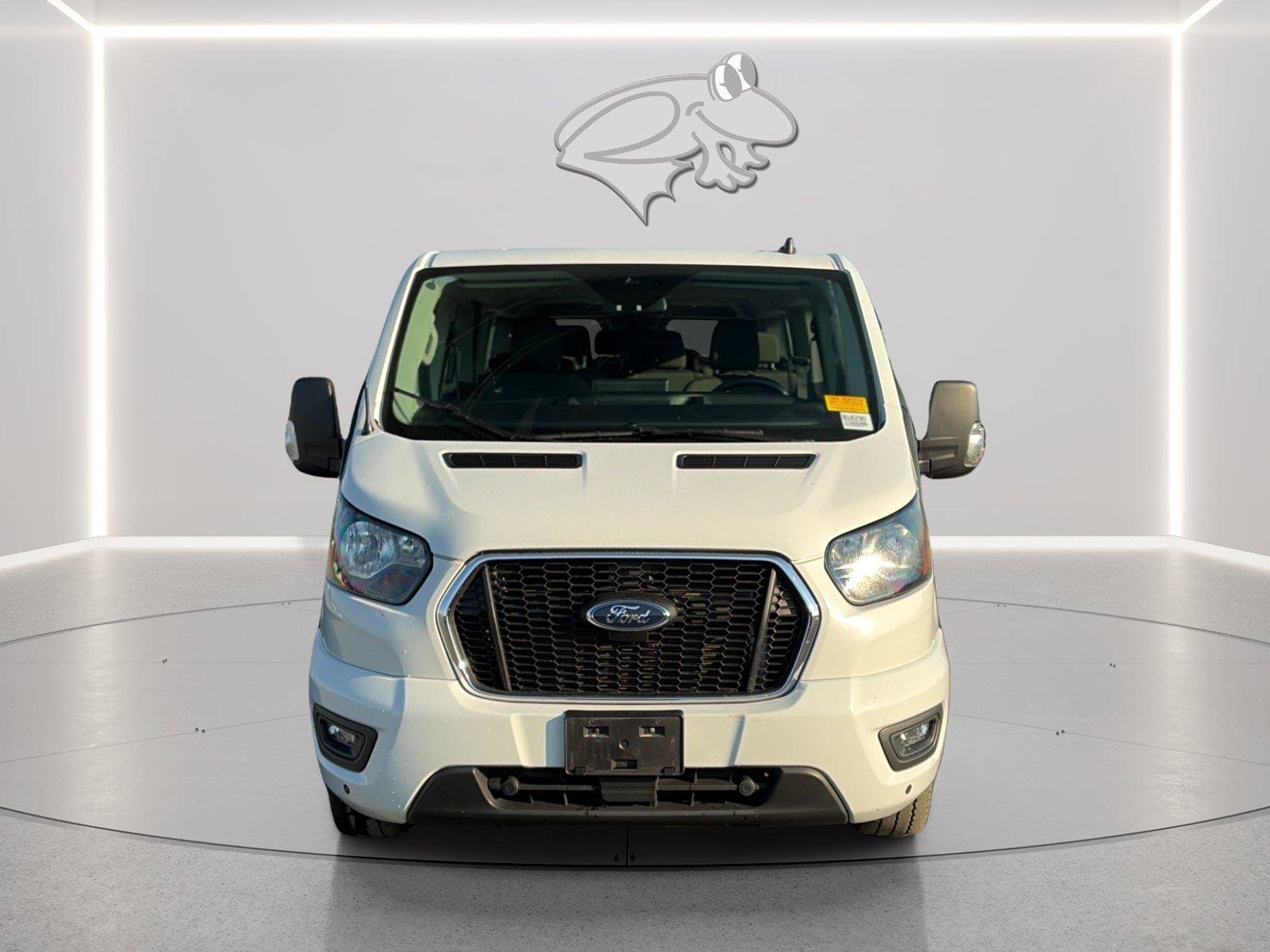 Used 2024 Ford Transit 350 XLT RWD image 8
